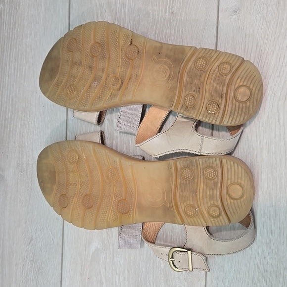 Born Women's Leather Strappy Sandals Shoes Sz 8.5 - Picture 11 of 11